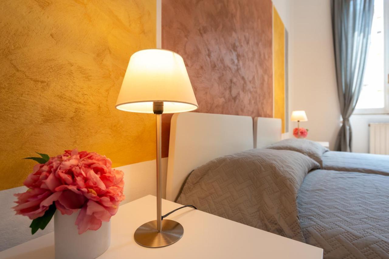 Casa Giovanna - Centrale Vista Porto Carlo Riva Rapallo Luaran gambar